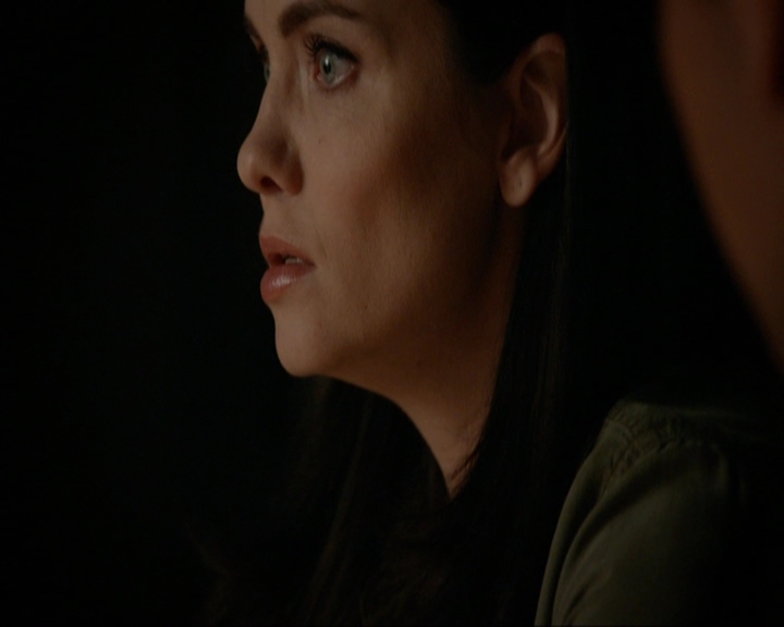 VampireDiariesWorld-dot-nl_7x05LiveThroughThis1199.jpg