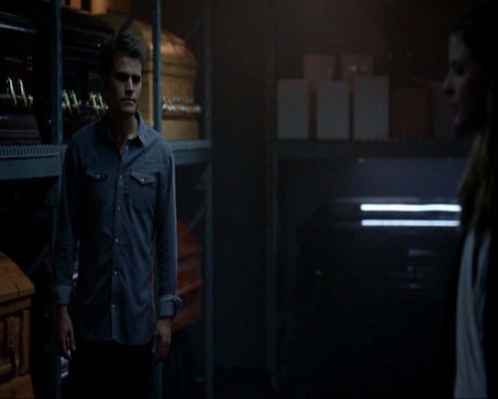 VampireDiariesWorld-dot-nl_7x05LiveThroughThis1259.jpg