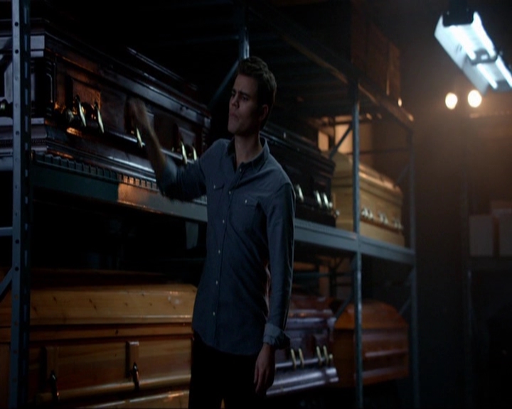 VampireDiariesWorld-dot-nl_7x05LiveThroughThis1262.jpg