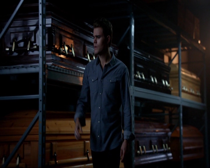 VampireDiariesWorld-dot-nl_7x05LiveThroughThis1263.jpg