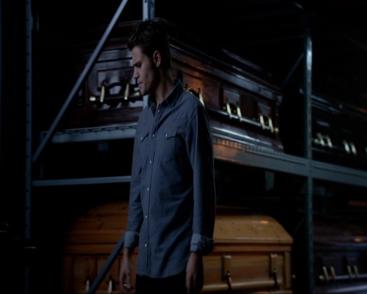 VampireDiariesWorld-dot-nl_7x05LiveThroughThis1264.jpg