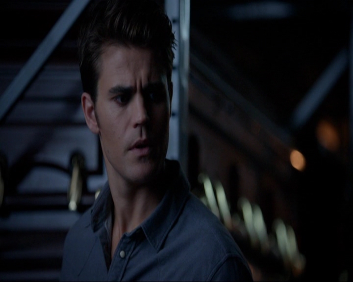 VampireDiariesWorld-dot-nl_7x05LiveThroughThis1269.jpg