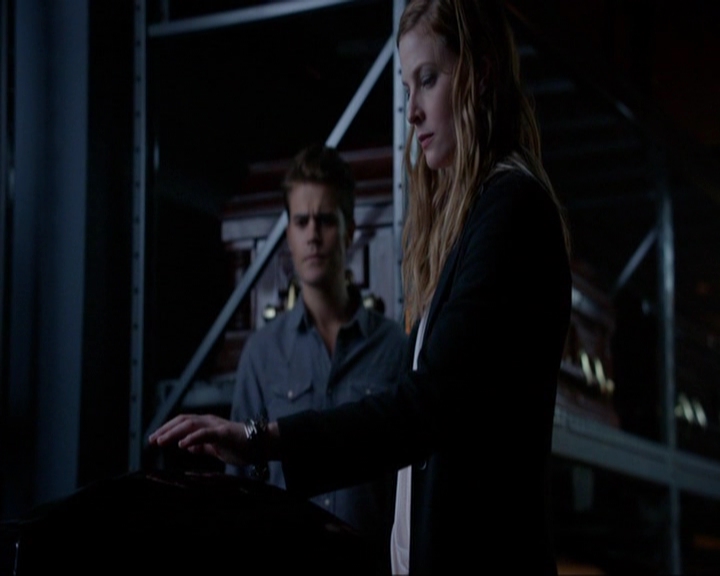 VampireDiariesWorld-dot-nl_7x05LiveThroughThis1279.jpg