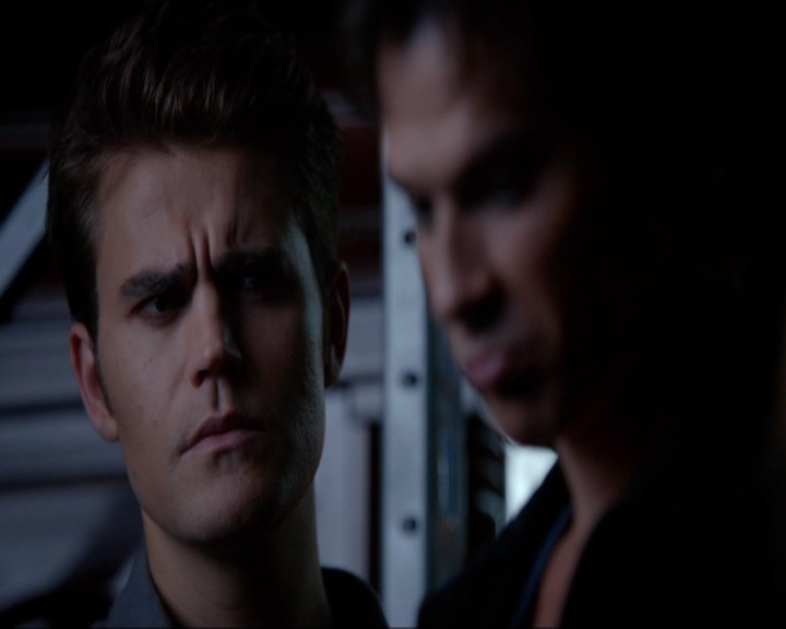 VampireDiariesWorld-dot-nl_7x05LiveThroughThis1299.jpg