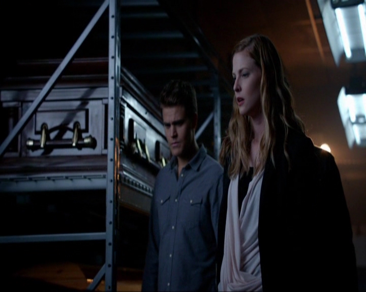 VampireDiariesWorld-dot-nl_7x05LiveThroughThis1307.jpg