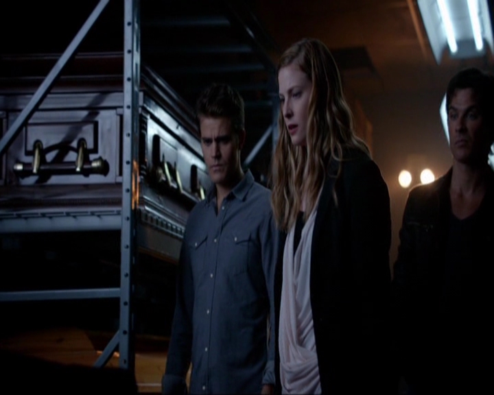 VampireDiariesWorld-dot-nl_7x05LiveThroughThis1308.jpg