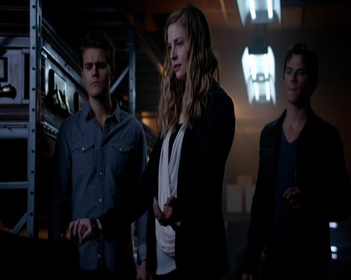 VampireDiariesWorld-dot-nl_7x05LiveThroughThis1314.jpg