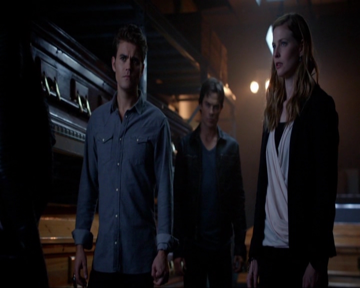 VampireDiariesWorld-dot-nl_7x05LiveThroughThis1355.jpg