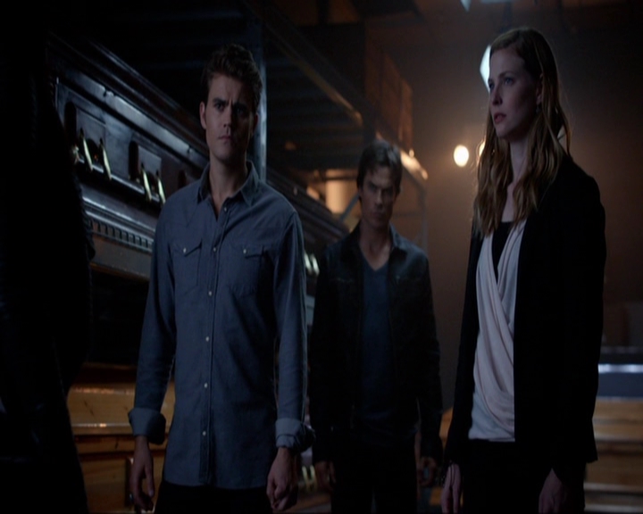 VampireDiariesWorld-dot-nl_7x05LiveThroughThis1356.jpg