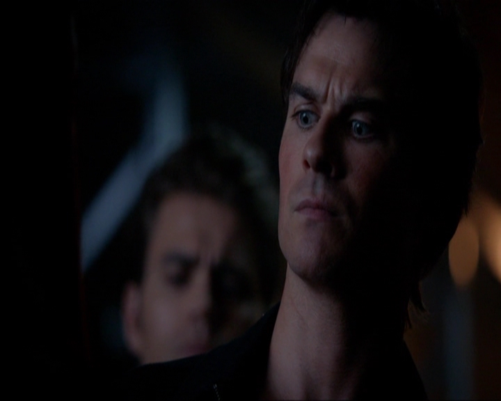 VampireDiariesWorld-dot-nl_7x05LiveThroughThis1411.jpg