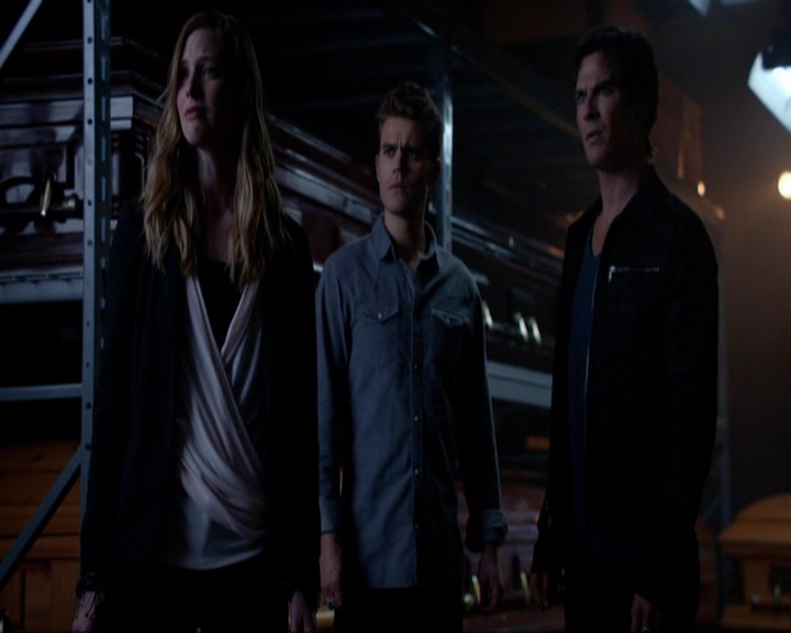 VampireDiariesWorld-dot-nl_7x05LiveThroughThis1448.jpg