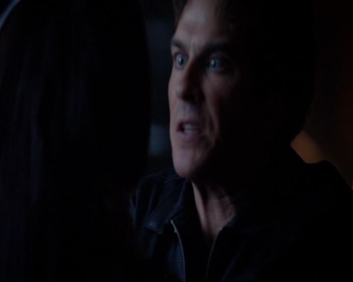 VampireDiariesWorld-dot-nl_7x05LiveThroughThis1456.jpg