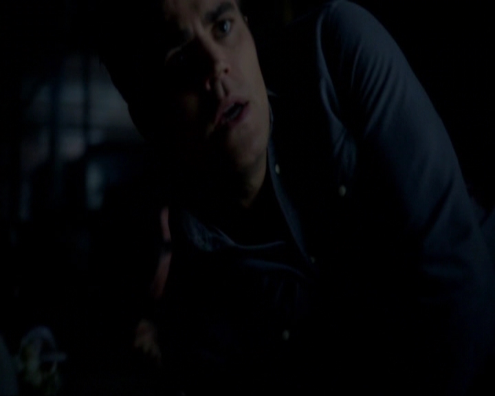 VampireDiariesWorld-dot-nl_7x05LiveThroughThis1535.jpg