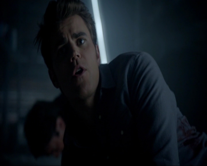 VampireDiariesWorld-dot-nl_7x05LiveThroughThis1536.jpg