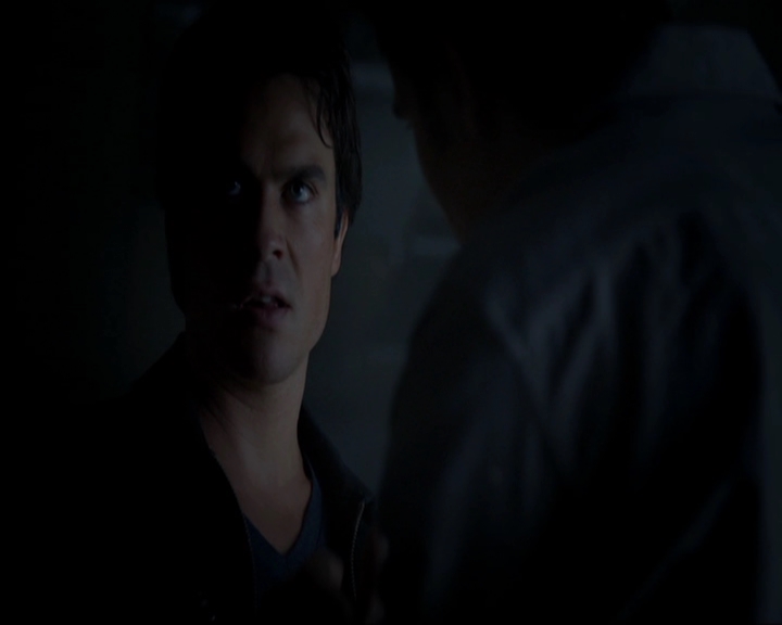 VampireDiariesWorld-dot-nl_7x05LiveThroughThis1568.jpg