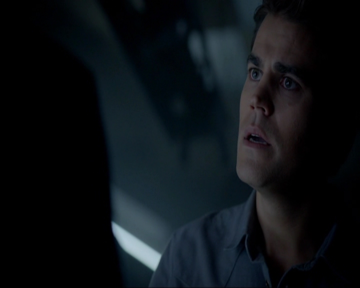 VampireDiariesWorld-dot-nl_7x05LiveThroughThis1573.jpg