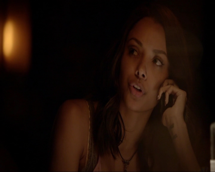 VampireDiariesWorld-dot-nl_7x05LiveThroughThis1826.jpg