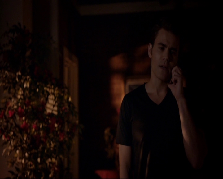 VampireDiariesWorld-dot-nl_7x05LiveThroughThis1960.jpg