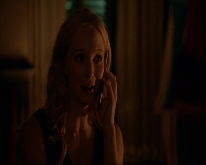 VampireDiariesWorld-dot-nl_7x05LiveThroughThis1966.jpg