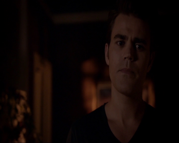 VampireDiariesWorld-dot-nl_7x05LiveThroughThis1978.jpg