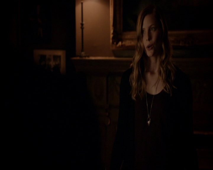 VampireDiariesWorld-dot-nl_7x05LiveThroughThis1995.jpg