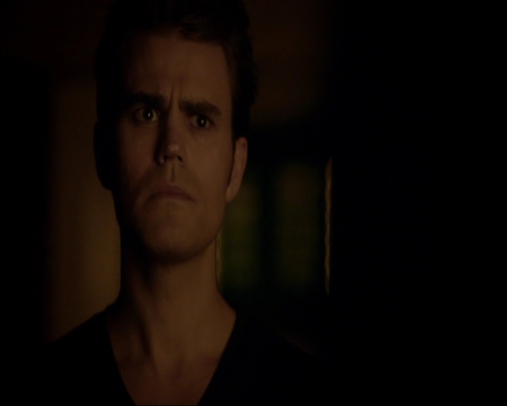 VampireDiariesWorld-dot-nl_7x05LiveThroughThis2027.jpg