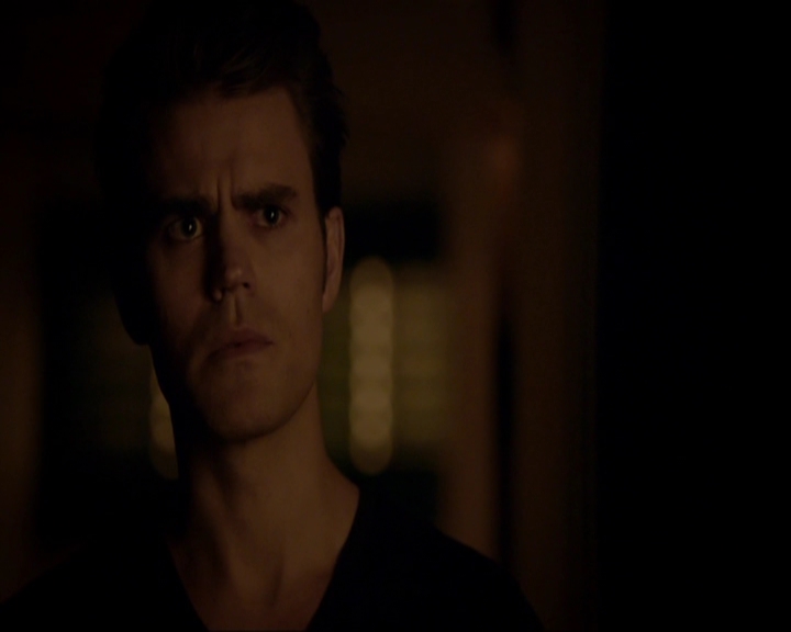 VampireDiariesWorld-dot-nl_7x05LiveThroughThis2031.jpg