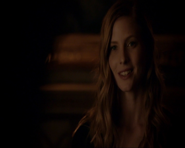 VampireDiariesWorld-dot-nl_7x05LiveThroughThis2035.jpg