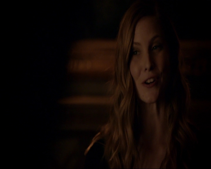 VampireDiariesWorld-dot-nl_7x05LiveThroughThis2036.jpg