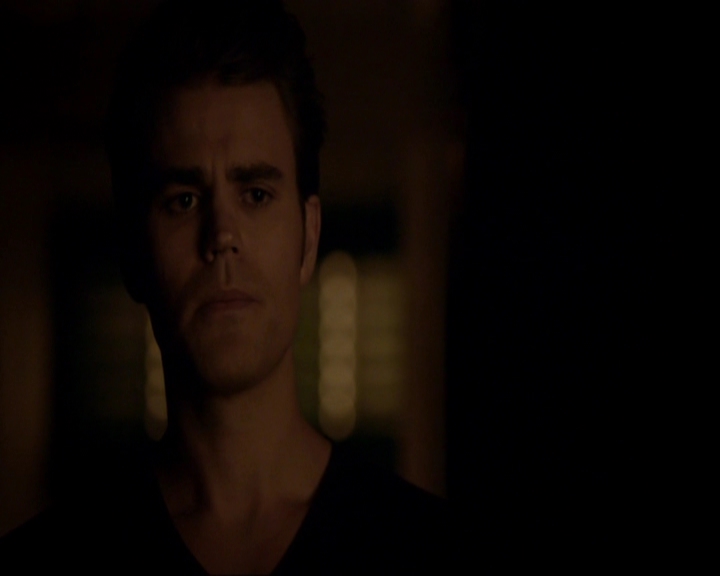 VampireDiariesWorld-dot-nl_7x05LiveThroughThis2066.jpg