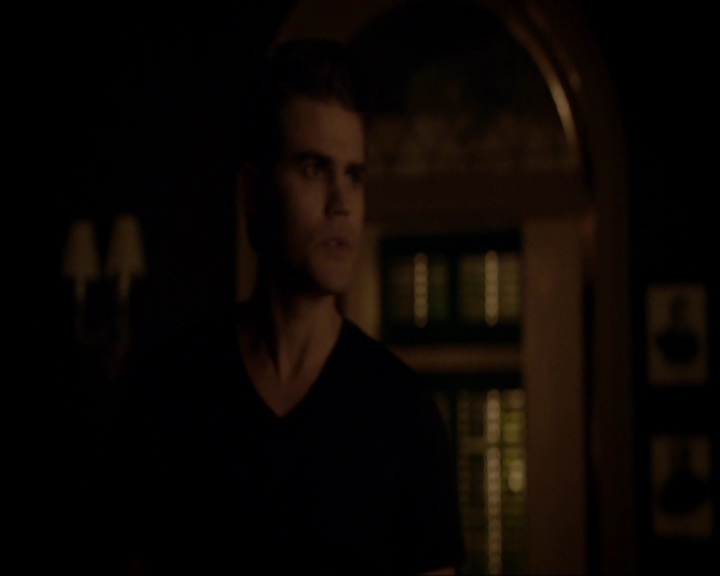 VampireDiariesWorld-dot-nl_7x05LiveThroughThis2072.jpg