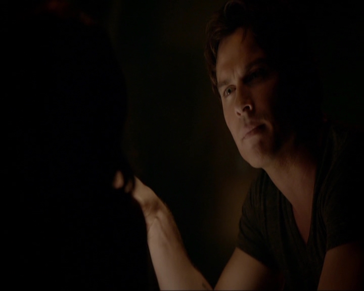 VampireDiariesWorld-dot-nl_7x05LiveThroughThis2115.jpg