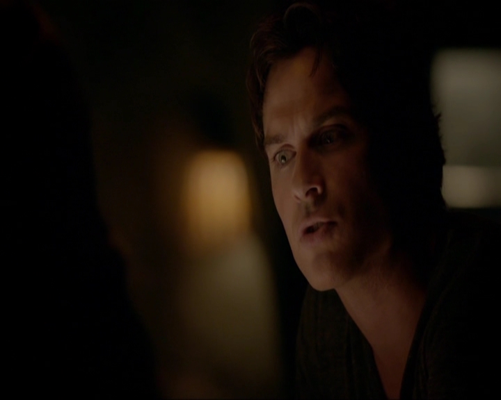 VampireDiariesWorld-dot-nl_7x05LiveThroughThis2147.jpg