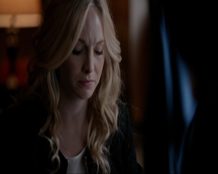 VampireDiariesWorld-dot-nl_7x07MommieDearest0129.jpg