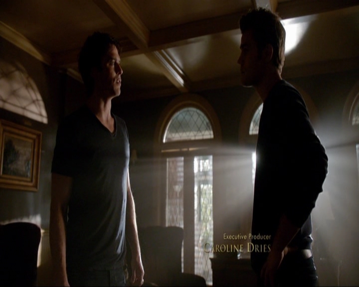 VampireDiariesWorld-dot-nl_7x07MommieDearest0156.jpg