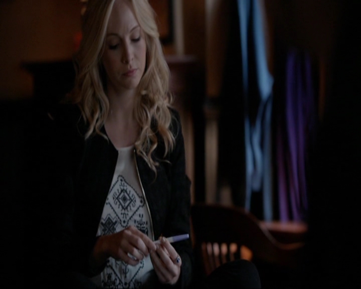 VampireDiariesWorld-dot-nl_7x07MommieDearest0178.jpg