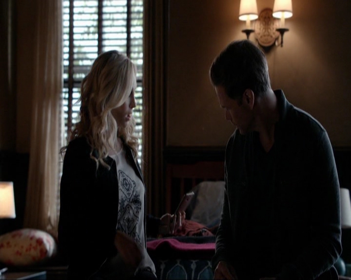 VampireDiariesWorld-dot-nl_7x07MommieDearest0216.jpg