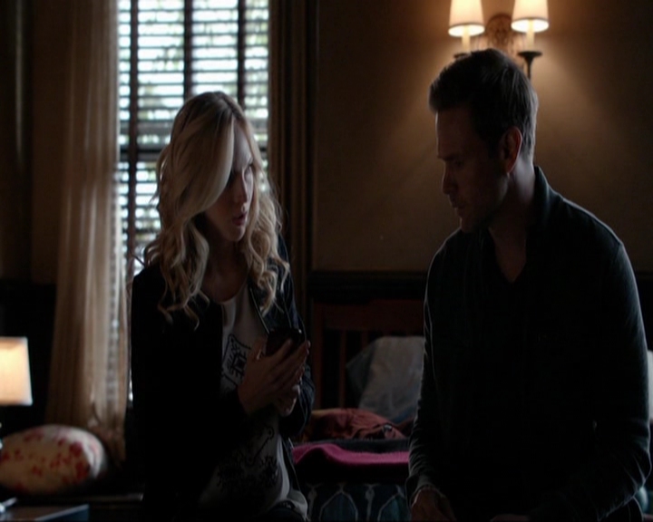 VampireDiariesWorld-dot-nl_7x07MommieDearest0217.jpg