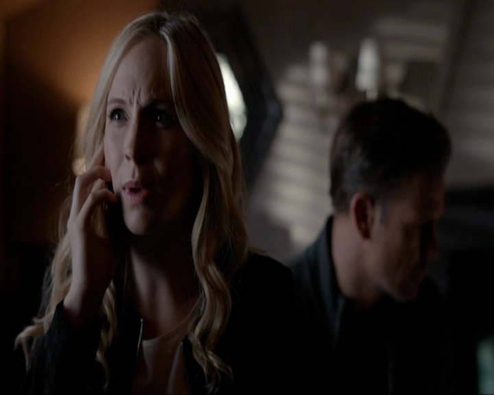 VampireDiariesWorld-dot-nl_7x07MommieDearest0233.jpg