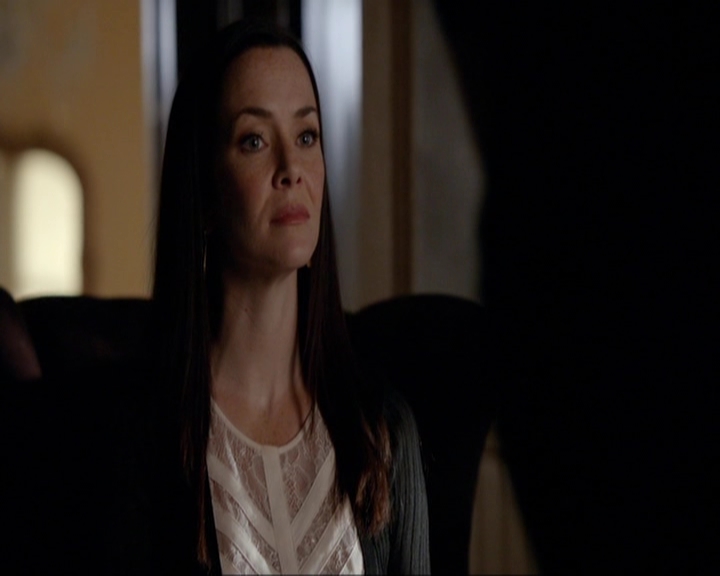 VampireDiariesWorld-dot-nl_7x07MommieDearest0259.jpg