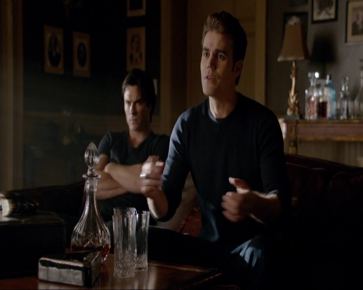 VampireDiariesWorld-dot-nl_7x07MommieDearest0264.jpg