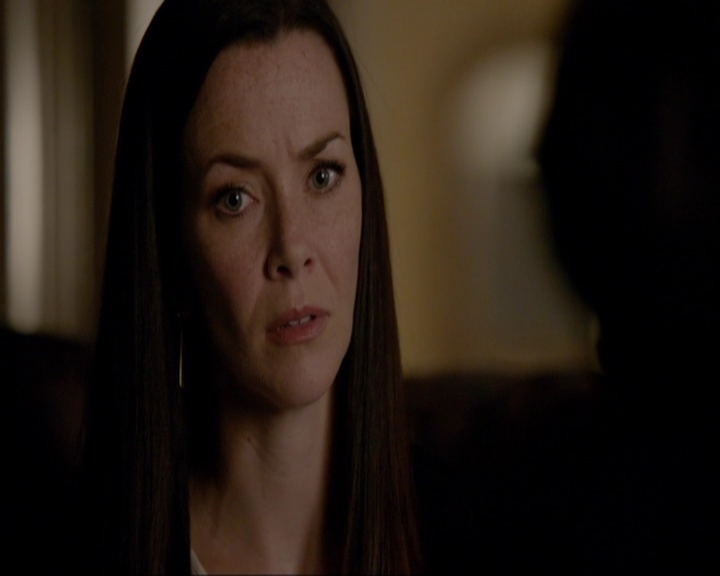 VampireDiariesWorld-dot-nl_7x07MommieDearest0300.jpg