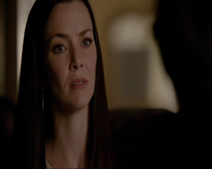 VampireDiariesWorld-dot-nl_7x07MommieDearest0308.jpg