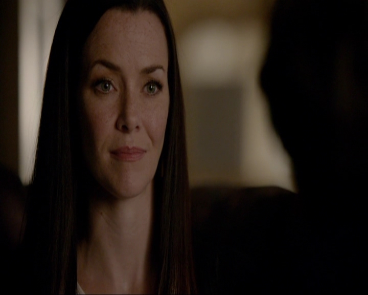 VampireDiariesWorld-dot-nl_7x07MommieDearest0325.jpg