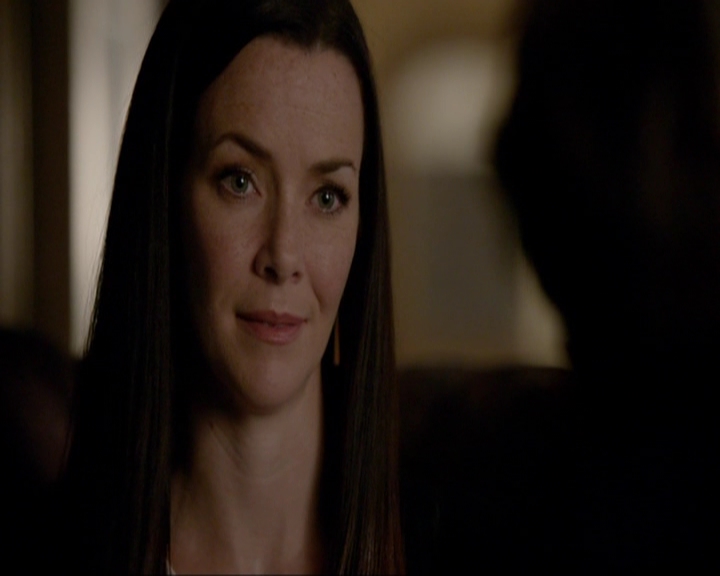 VampireDiariesWorld-dot-nl_7x07MommieDearest0326.jpg