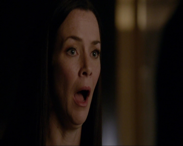 VampireDiariesWorld-dot-nl_7x07MommieDearest0376.jpg