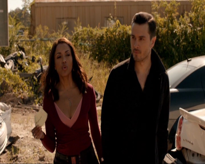 VampireDiariesWorld-dot-nl_7x07MommieDearest0401.jpg