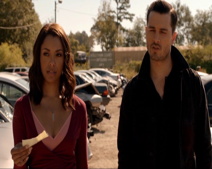 VampireDiariesWorld-dot-nl_7x07MommieDearest0438.jpg