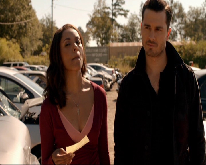 VampireDiariesWorld-dot-nl_7x07MommieDearest0440.jpg