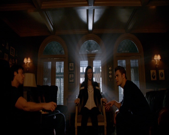 VampireDiariesWorld-dot-nl_7x07MommieDearest0526.jpg